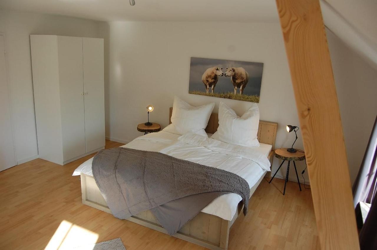 Ferienwohnung im Gulfhof Krummhörn Exterior foto